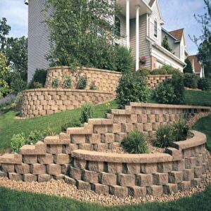 Diamond 3-Way block wall by Baselite.