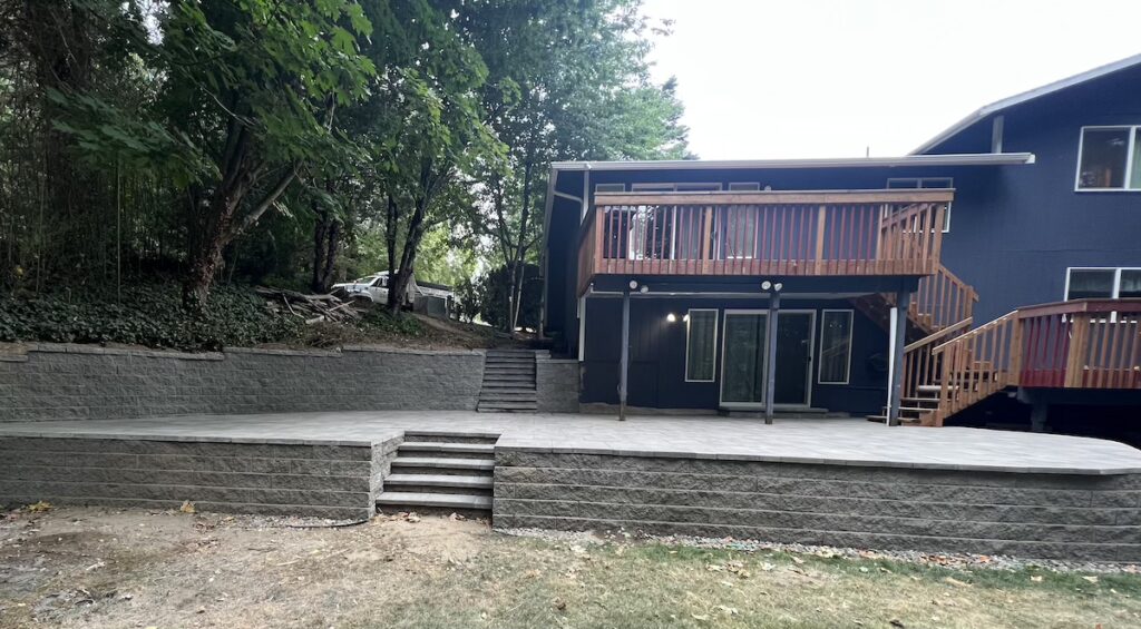 Federal way block wall and custom steps and risers.