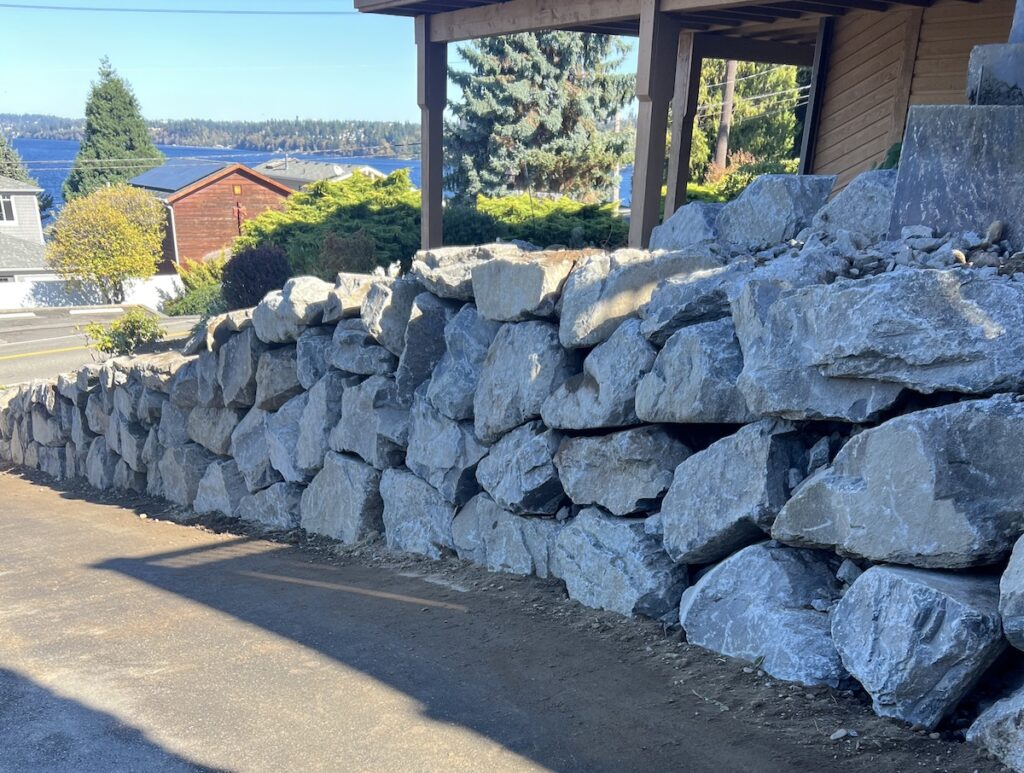 Rockery wall built by Rainier Rockeries